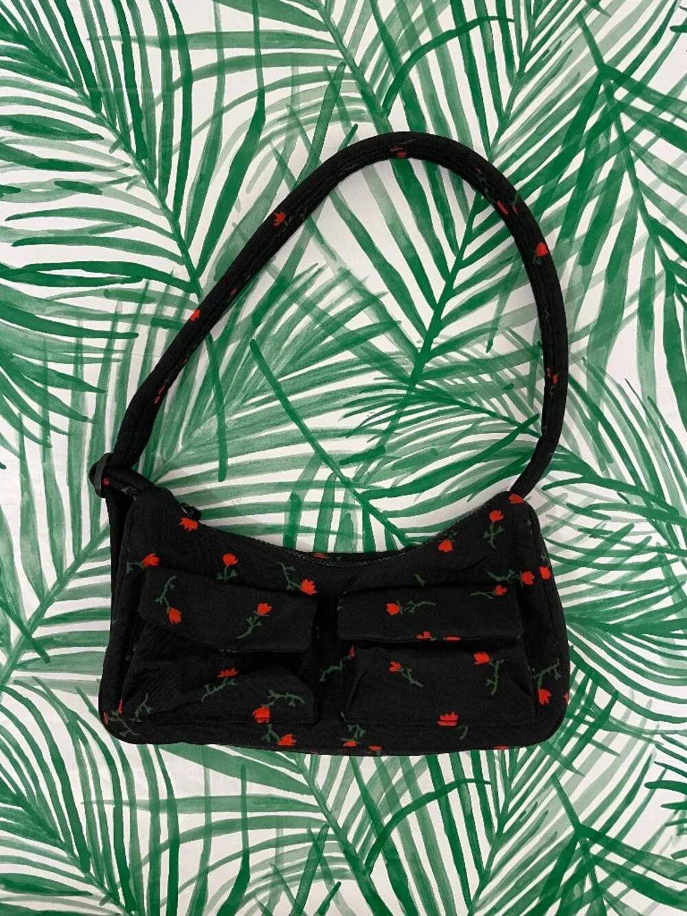 Baggu Cargo Shoulder Bag in Painted Wildflower Black